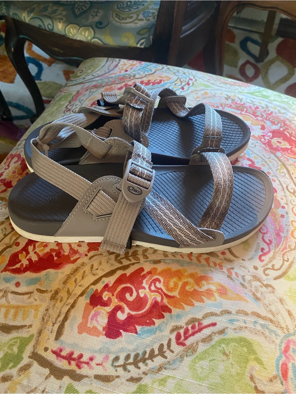 Chaco Women's size 7 Sandals in Gray